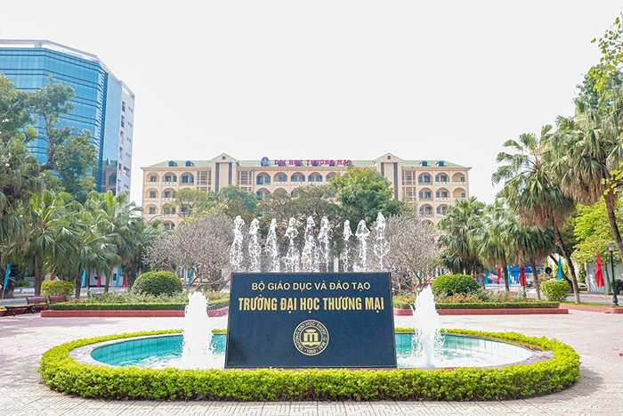 Các trường đại học thương mại điện tử